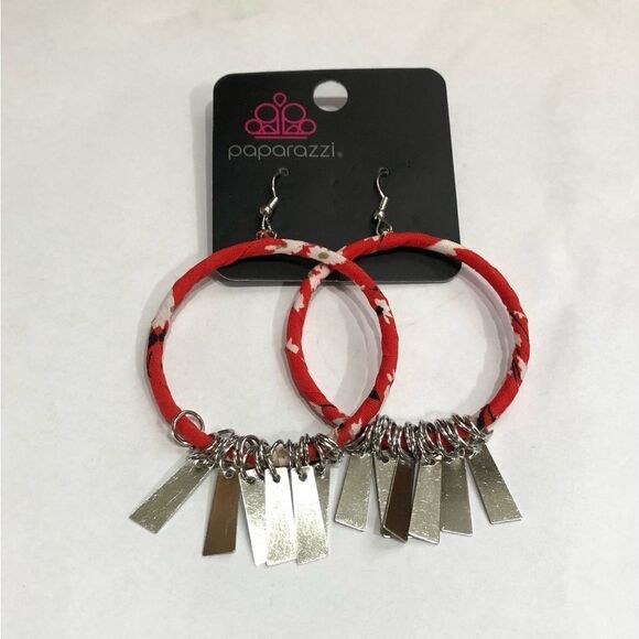 Paparazzi Red & White Garden Chimes Earrings (a)34 - Picture 1 of 8